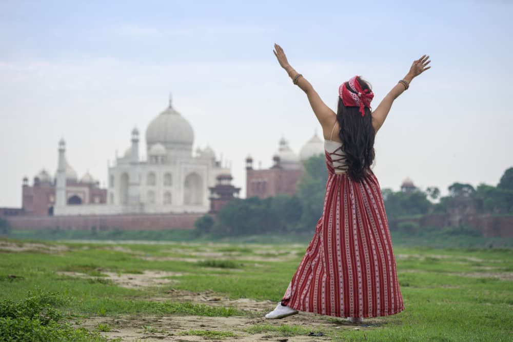 Private Taj Mahal Tour From Delhi By Super-fast Train