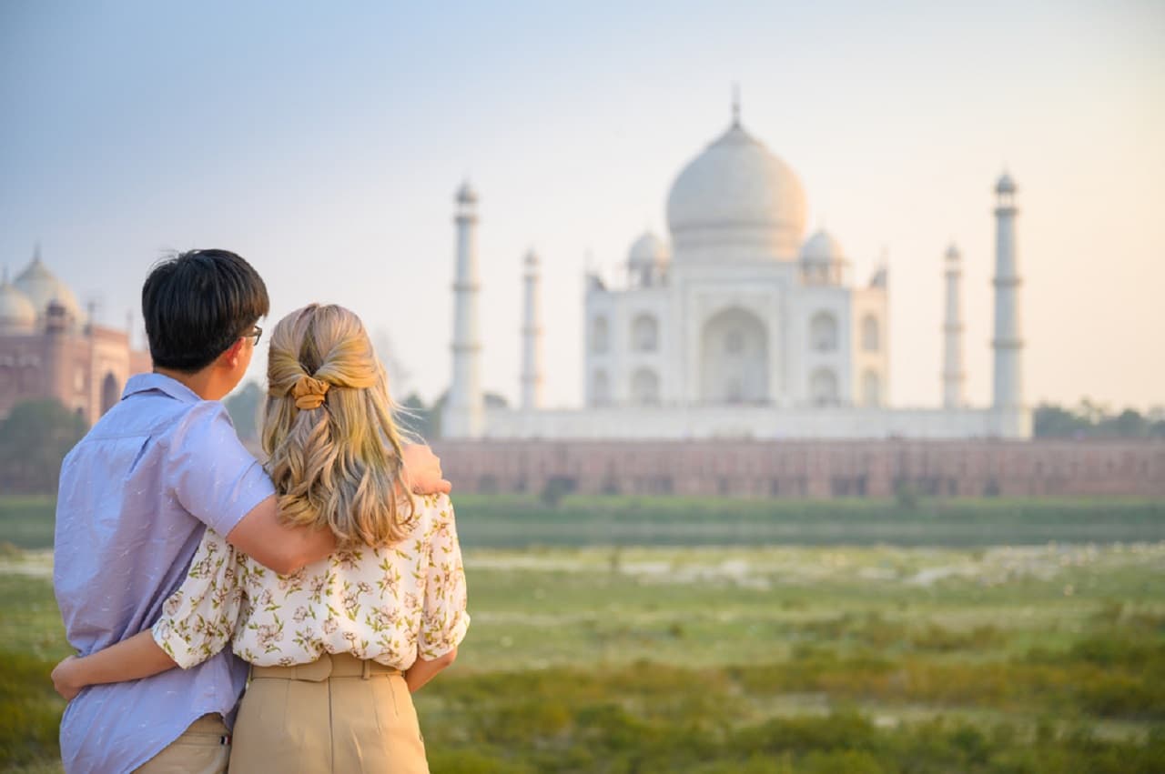 From Delhi: Taj Mahal and Fort Top-Rated Tour with 5* Lunch