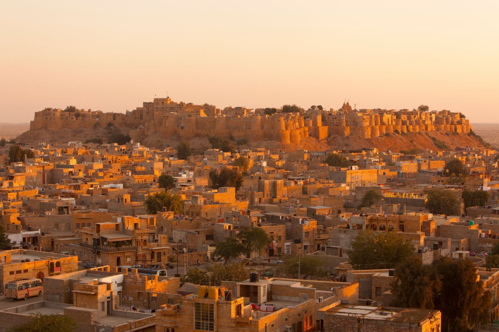 10 Days Golden Triangle Tour with Udaipur, Jodhpur, Jaisalmer & Pushkar