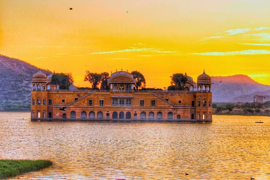 Luxury Golden Triangle India Tour Packages