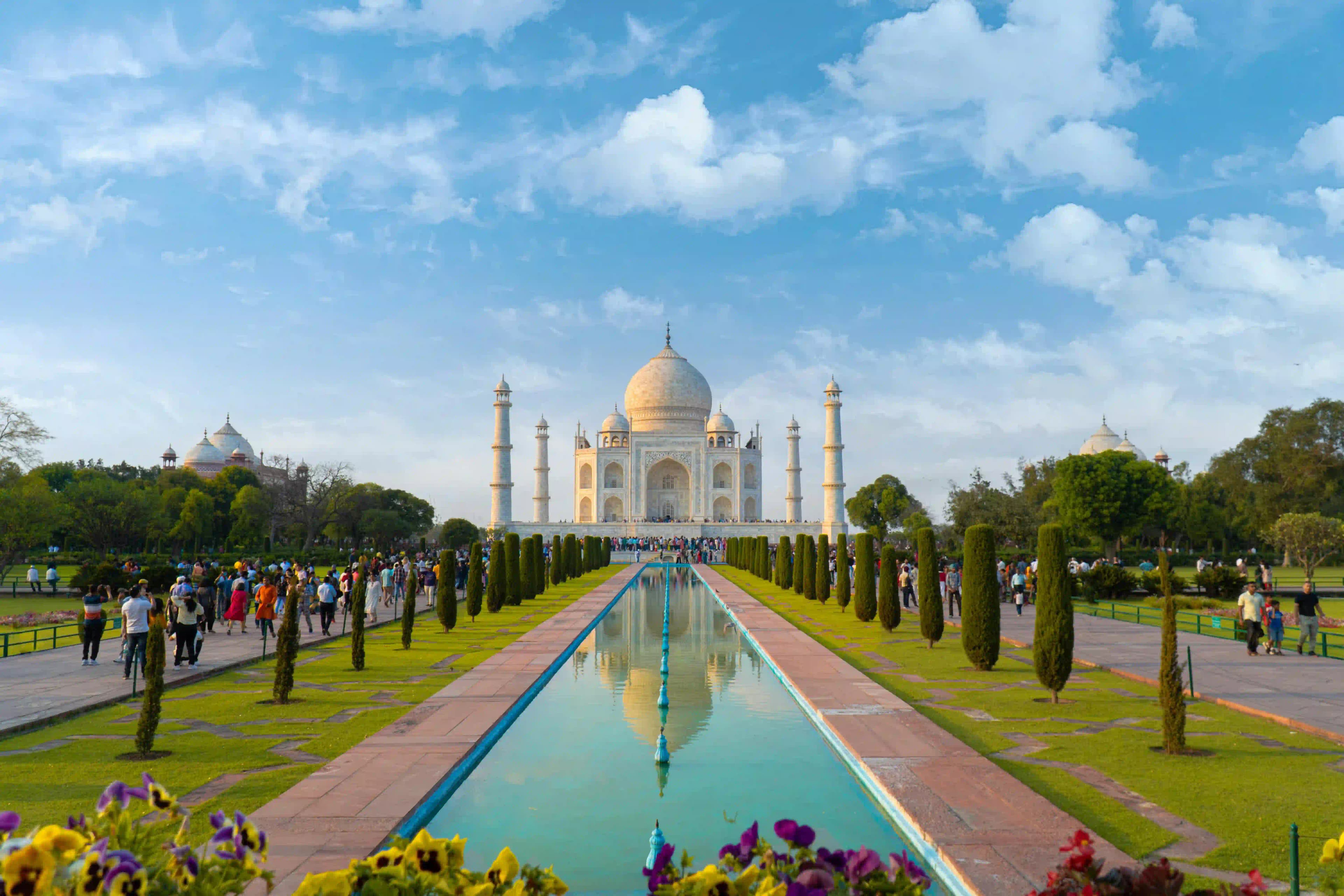What Is the Best Honeymoon Tour in India for Couples?