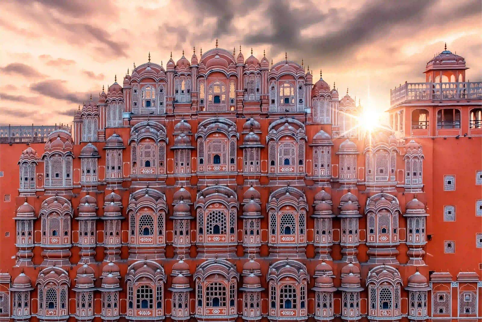 How to Plan a Taj Mahal and Jaipur Tour From Delhi?