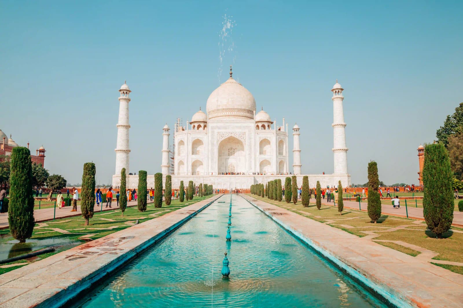 What Is the Cheapest Way to Visit the Taj Mahal from Delhi?